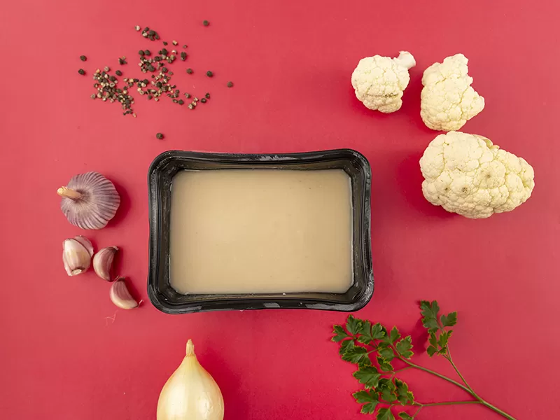 Caldo de Couve Flor e Alho Poro